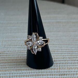 Gold Floral Cluster Ring with Clear Stones - size 7